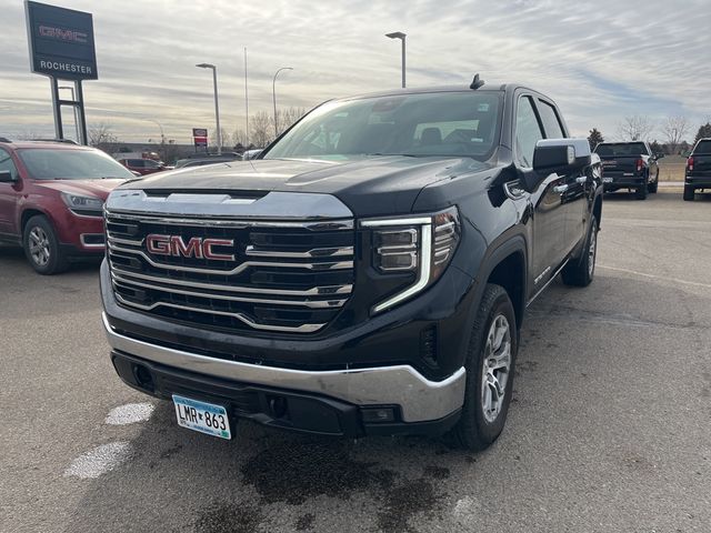 2024 GMC Sierra 1500 SLT