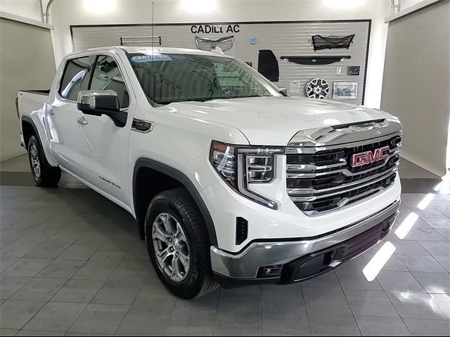 2024 GMC Sierra 1500 SLT