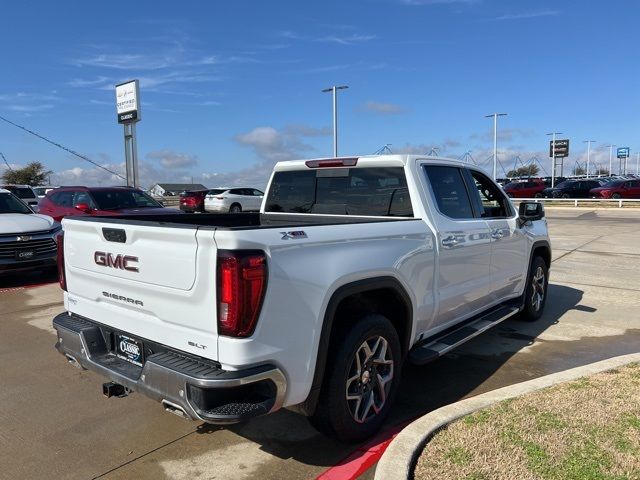 2024 GMC Sierra 1500 SLT