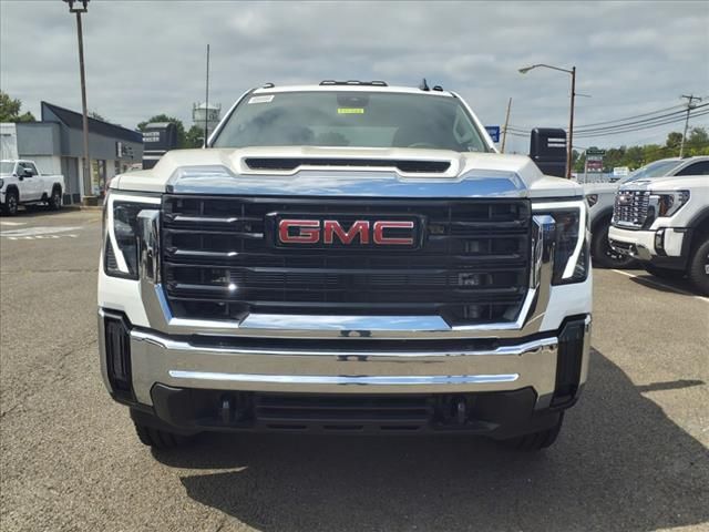 2024 GMC Sierra 2500HD Pro