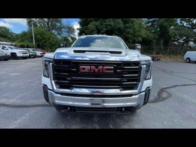 2024 GMC Sierra 2500HD Pro