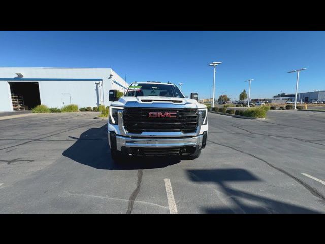 2024 GMC Sierra 2500HD Pro