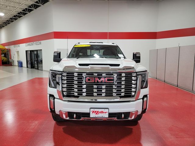 2024 GMC Sierra 2500HD Denali