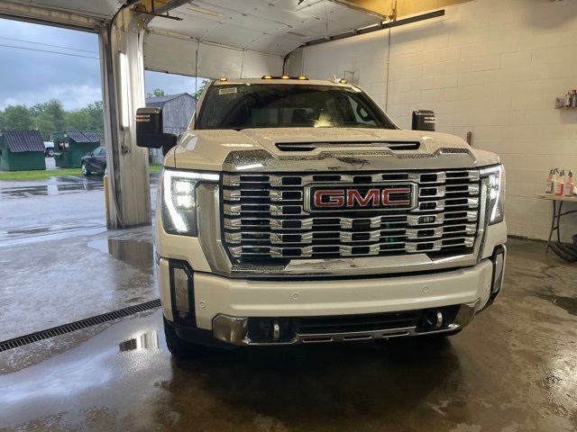 2024 GMC Sierra 2500HD Denali