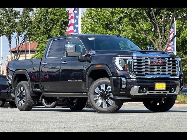 2024 GMC Sierra 2500HD Denali