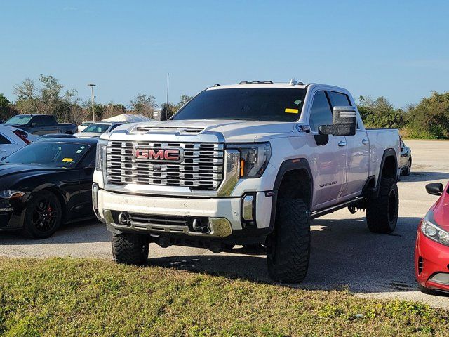 2024 GMC Sierra 2500HD Denali