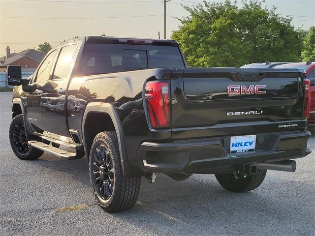 2024 GMC Sierra 2500HD Denali