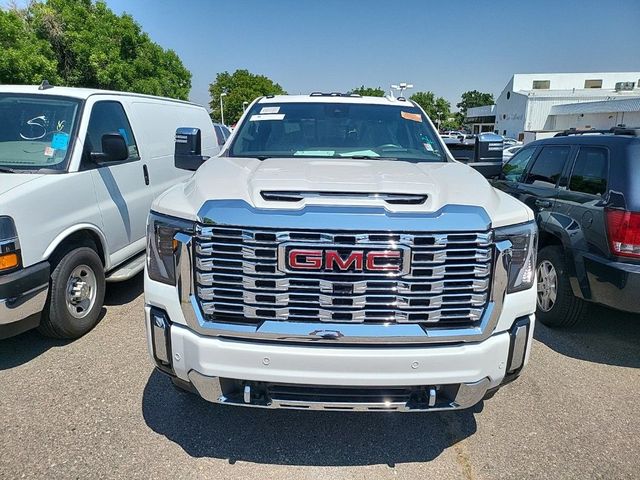 2024 GMC Sierra 2500HD Denali