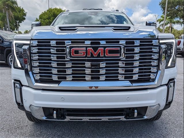 2024 GMC Sierra 2500HD Denali