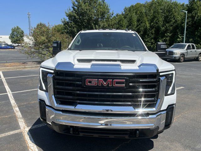 2024 GMC Sierra 2500HD Pro