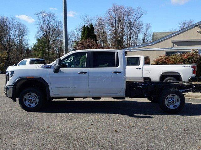 2024 GMC Sierra 2500HD Pro