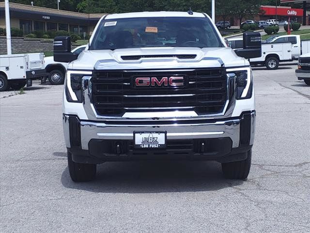 2024 GMC Sierra 2500HD Pro