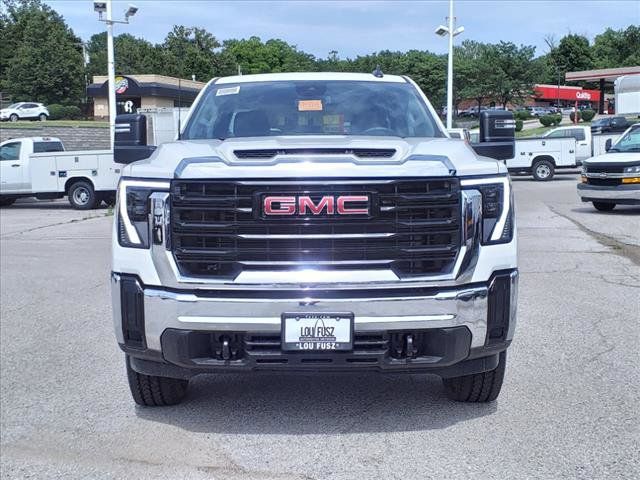 2024 GMC Sierra 2500HD Pro