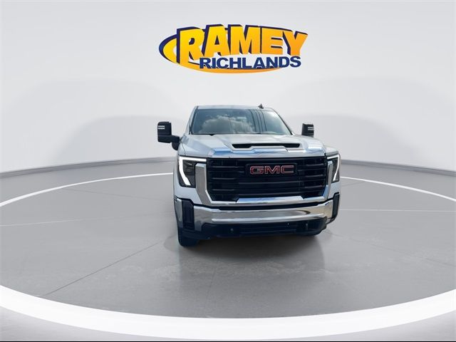 2024 GMC Sierra 2500HD Pro