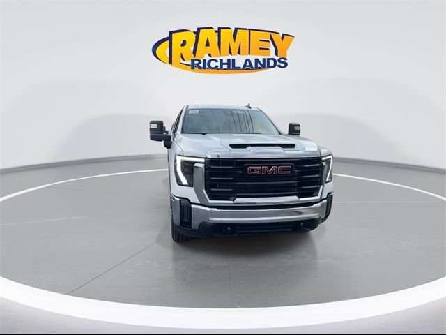 2024 GMC Sierra 2500HD Pro