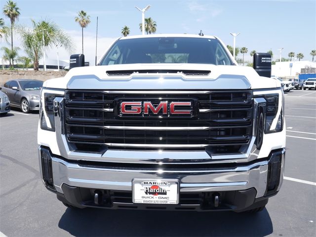 2024 GMC Sierra 2500HD Pro