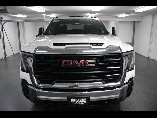 2024 GMC Sierra 2500HD Pro