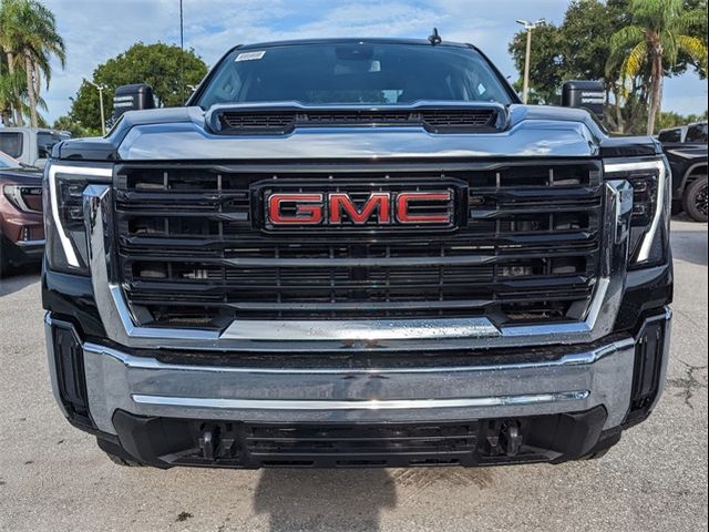 2024 GMC Sierra 2500HD Pro