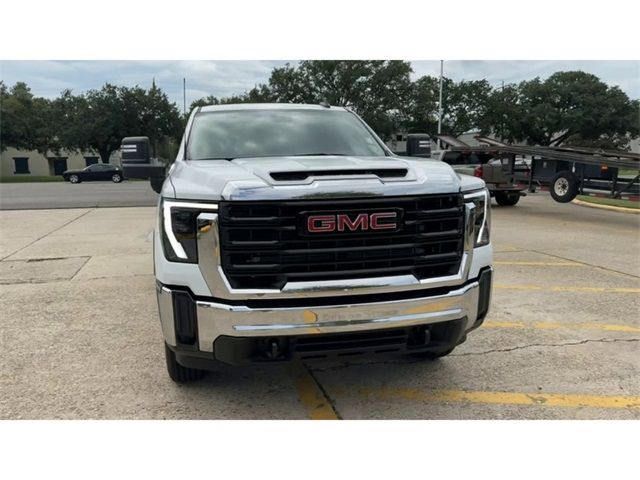 2024 GMC Sierra 2500HD Pro