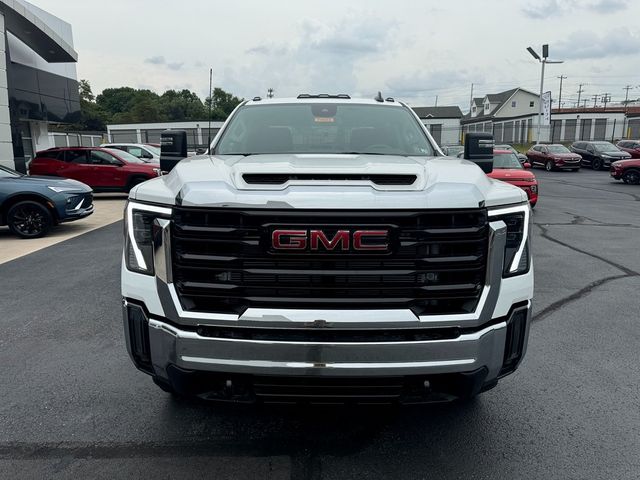 2024 GMC Sierra 2500HD Pro