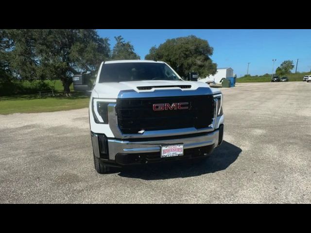 2024 GMC Sierra 2500HD Pro