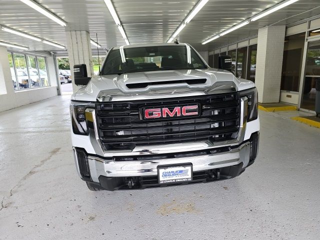 2024 GMC Sierra 2500HD Pro