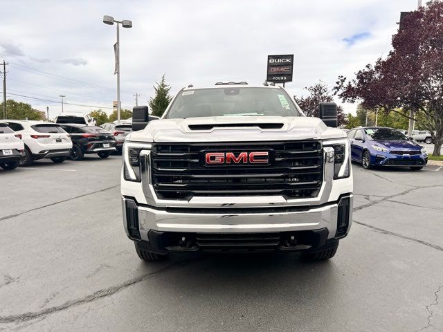 2024 GMC Sierra 2500HD Pro