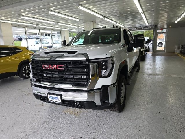 2024 GMC Sierra 2500HD Pro