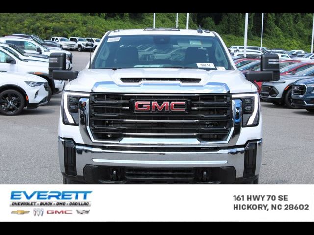 2024 GMC Sierra 2500HD Pro