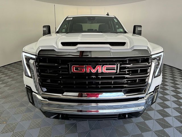 2024 GMC Sierra 2500HD Pro