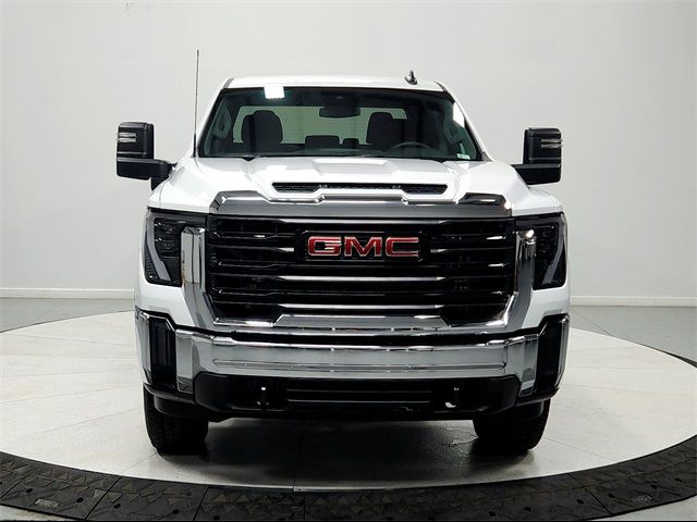 2024 GMC Sierra 2500HD Pro