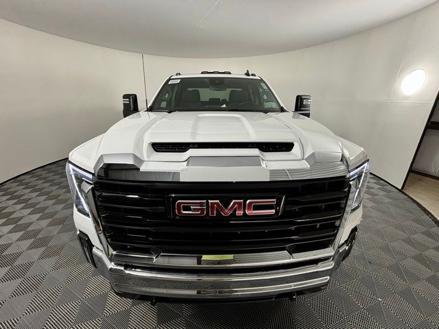 2024 GMC Sierra 2500HD Pro