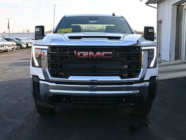 2024 GMC Sierra 2500HD Pro