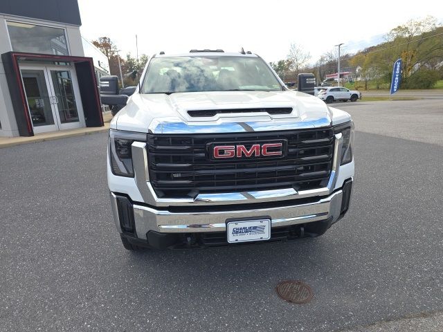 2024 GMC Sierra 2500HD Pro