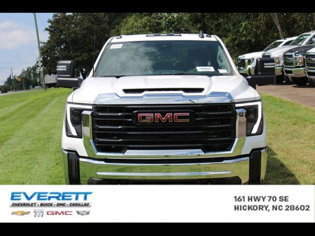 2024 GMC Sierra 2500HD Pro