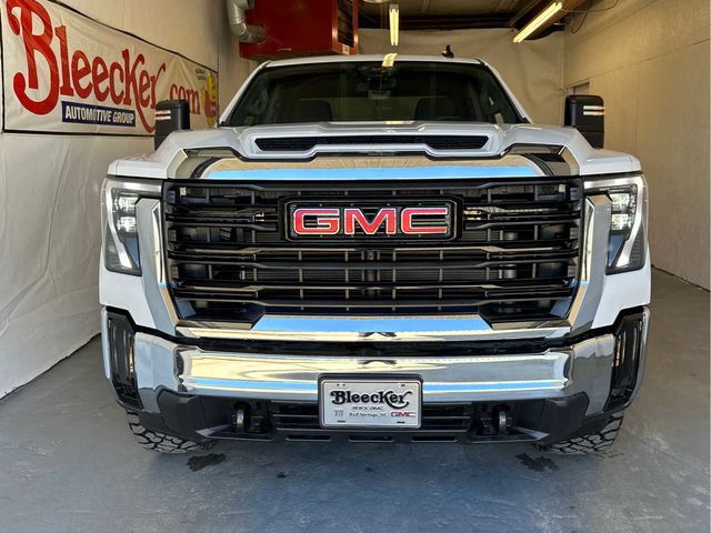 2024 GMC Sierra 2500HD Pro