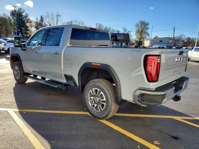 2024 GMC Sierra 2500HD SLT