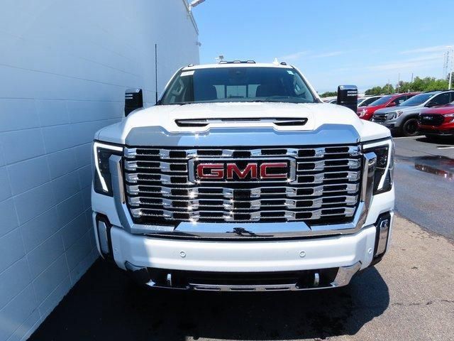 2024 GMC Sierra 2500HD Denali