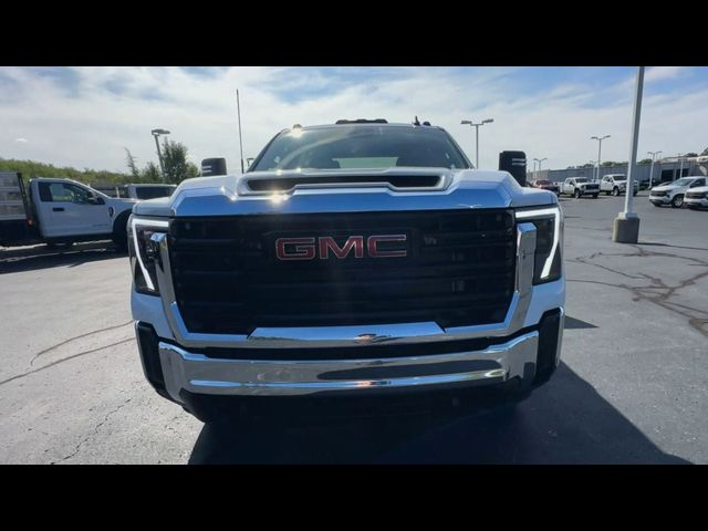 2024 GMC Sierra 2500HD Pro