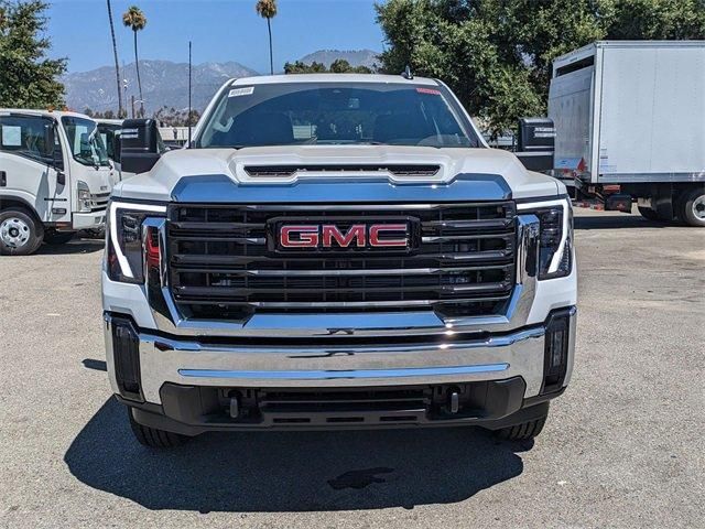 2024 GMC Sierra 2500HD Pro