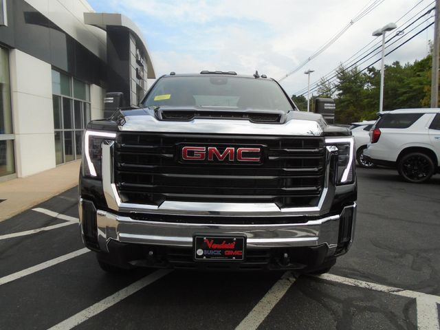 2024 GMC Sierra 2500HD Pro