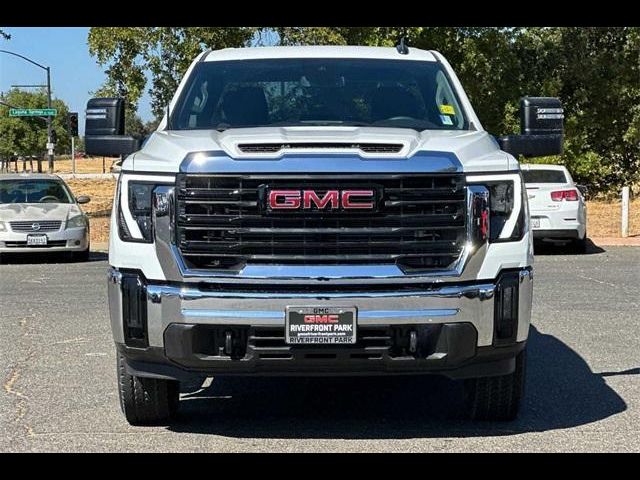 2024 GMC Sierra 2500HD Pro