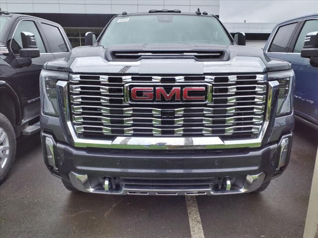 2024 GMC Sierra 3500HD Denali