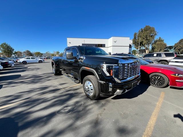 2024 GMC Sierra 3500HD Denali