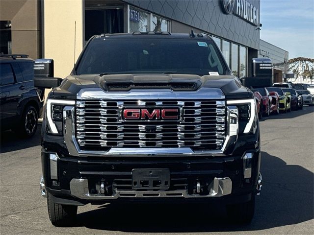 2024 GMC Sierra 3500HD Denali