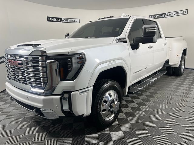 2024 GMC Sierra 3500HD Denali