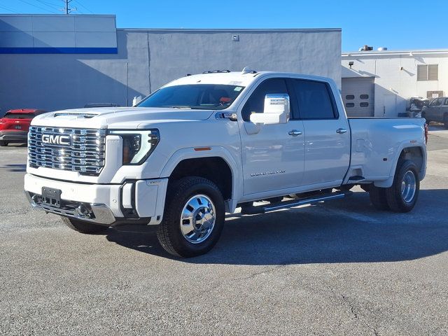 2024 GMC Sierra 3500HD Denali