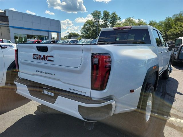 2024 GMC Sierra 3500HD Denali