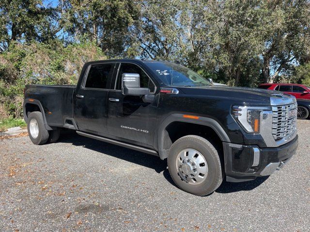 2024 GMC Sierra 3500HD Denali