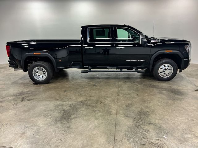 2024 GMC Sierra 3500HD Denali